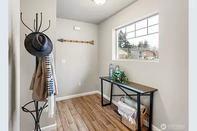 256 NE Tronson Circle, Bremerton, WA 98311 - Photo 13