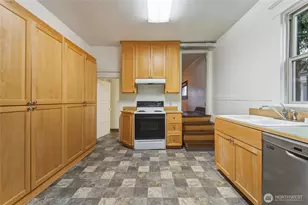 1055 E E Isaacs Ave E, Walla Walla, WA 99362 - Photo 13