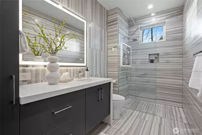 11210 SE 74th Street, Newcastle, WA 98056 - Photo 31