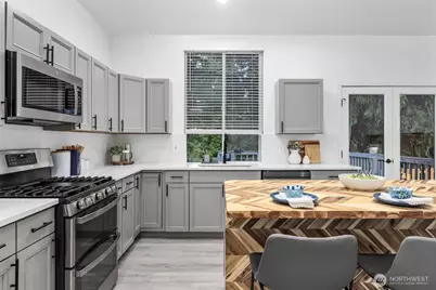 25600 Lake Wilderness Country Club Drive SE, Maple Valley, WA 98038 - Photo 7