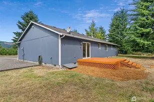 14628 SE Vail Cut Off Rd, Rainier, WA 98576 - Photo 27