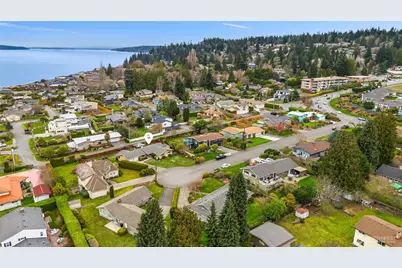 817 Puget Way, Edmonds, WA 98020 - Photo 37