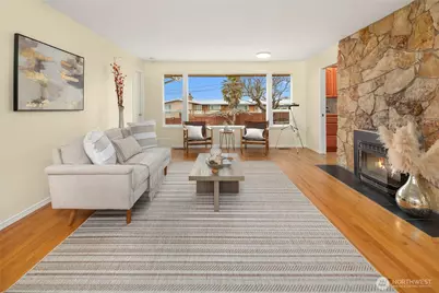 817 Puget Way, Edmonds, WA 98020 - Photo 7