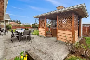 817 Puget Way, Edmonds, WA 98020 - Photo 27