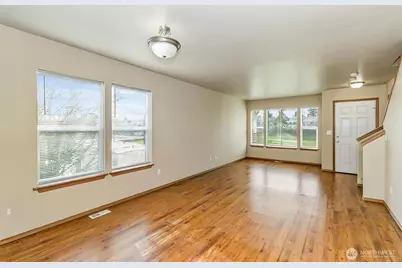 2905 11th Street #A, Everett, WA 98201 - Photo 7