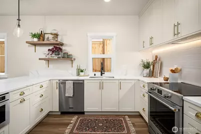 5028 35th Avenue NE, Seattle, WA 98105 - Photo 9