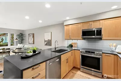 215 20th Avenue E #103, Seattle, WA 98112 - Photo 9