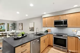 215 20th Ave E, Seattle, WA 98112 - Photo 9