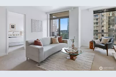 10650 NE 9th Place #923, Bellevue, WA 98004 - Photo 3