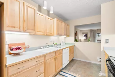 330 Grow Avenue NW #C3, Bainbridge Island, WA 98110 - Photo 7