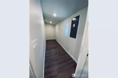 3405 Rockefeller Avenue #D, Everett, WA 98201 - Photo 9