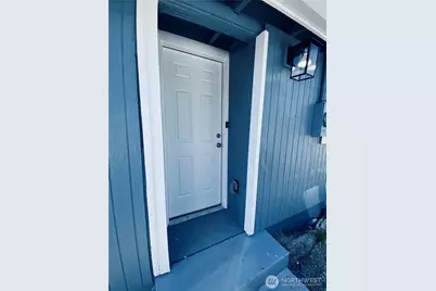 3405 Rockefeller Avenue #D, Everett, WA 98201 - Photo 1