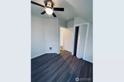 3405 Rockefeller Avenue #D, Everett, WA 98201 - Photo 15