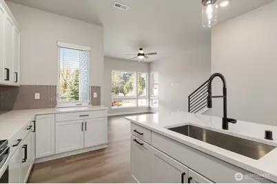 6609 S 128th Street, Seattle, WA 98178 - Photo 13