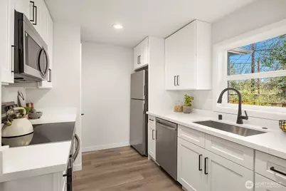 11136 108th Avenue NE, Kirkland, WA 98033 - Photo 7