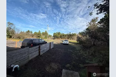 297 Marine View Drive SW #A, Ocean Shores, WA 98569 - Photo 3