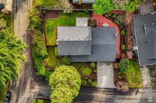 12943 SE 68th St, Bellevue, WA 98006 - Photo 37