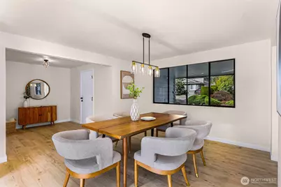 12943 SE 68th Street, Bellevue, WA 98006 - Photo 9