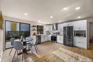 12943 SE 68th St, Bellevue, WA 98006 - Photo 13