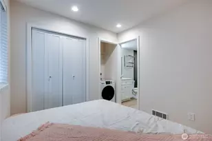 1312 6th Ave N, Seattle, WA 98109 - Photo 19