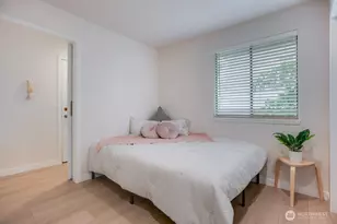 1312 6th Ave N, Seattle, WA 98109 - Photo 17