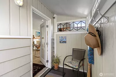 1146 Pitt Avenue, Bremerton, WA 98310 - Photo 3