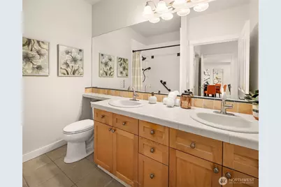 1000 Cabin Creek Lane SW #B204, Issaquah, WA 98027 - Photo 21