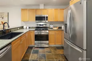 1000 Cabin Creek Ln SW, Issaquah, WA 98027 - Photo 5