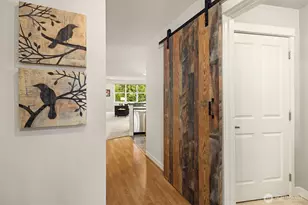 1000 Cabin Creek Ln SW, Issaquah, WA 98027 - Photo 3