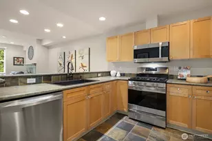 1000 Cabin Creek Ln SW, Issaquah, WA 98027 - Photo 7