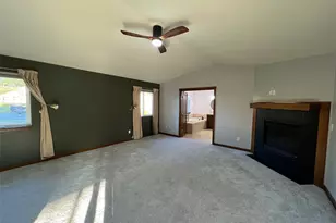 8715 185th St Ct E, Puyallup, WA 98375 - Photo 11