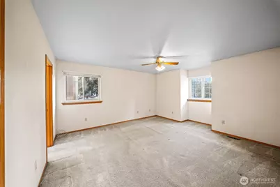 16011 Spanaway Loop S, Spanaway, WA 98387 - Photo 17