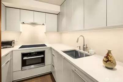 80 Vine Street #2600, Seattle, WA 98121 - Photo 25