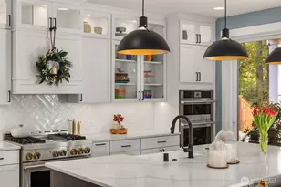 18581 Sawgrass Dr NE, Poulsbo, WA 98370 - Photo 9