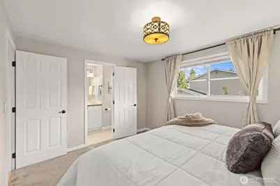 13422 128th Place NE, Kirkland, WA 98034 - Photo 17