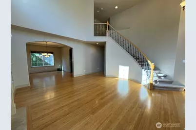 16121 Northup Way, Bellevue, WA 98008 - Photo 19