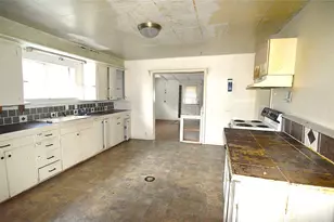 317 W King St, Aberdeen, WA 98520 - Photo 17