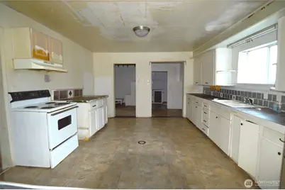 317 W King Street, Aberdeen, WA 98520 - Photo 15