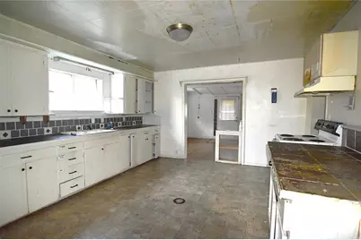 317 W King Street, Aberdeen, WA 98520 - Photo 5