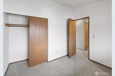 323 SW 112th Street #102, Seattle, WA 98146 - Photo 23