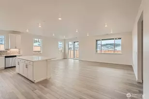 18418 136th Ave E, Puyallup, WA 98374 - Photo 3