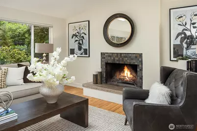 2705 107th Avenue SE, Beaux Arts, WA 98004 - Photo 3