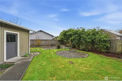 8031 Florida Dr, Everett, WA 98203 - Photo 19