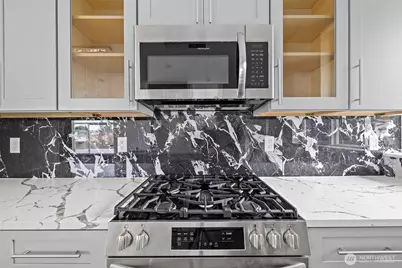 8608 42nd Avenue S, Seattle, WA 98118 - Photo 9