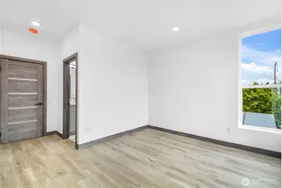 8610 42nd Avenue S, Seattle, WA 98118 - Photo 15