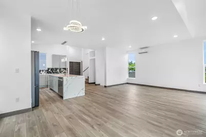 8610 42nd Avenue S, Seattle, WA 98118 - Photo 11