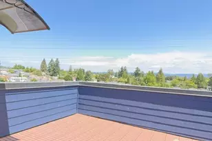 8610 42nd Ave S, Seattle, WA 98118 - Photo 27