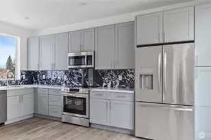 8612 42nd Ave S, Seattle, WA 98118 - Photo 3