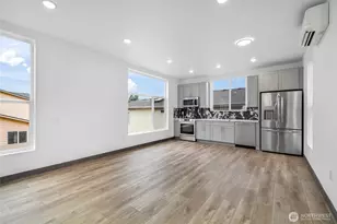 8612 42nd Ave S, Seattle, WA 98118 - Photo 3