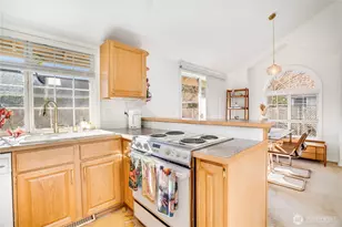 33 Lakewood Oaks Dr SW, Lakewood, WA 98499 - Photo 11